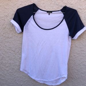 Nollie navy and white T-shirt small